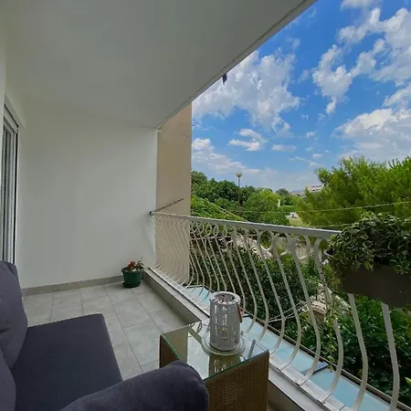 아파트 Monika Near The *